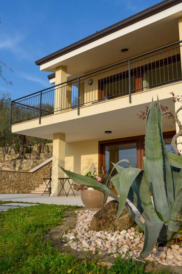 Maison Balu Villa Torri Del Benaco Bagian luar foto