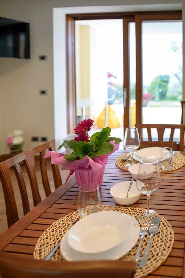 Maison Balu Villa Torri Del Benaco Bagian luar foto